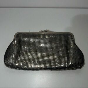 Vintage Whiting & Davis Silver Metallic Clasp Purse 7.5” X 4”